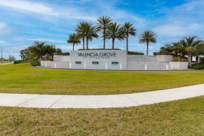 13509 SW Oceanus Blvd in Port St. Lucie, FL - Building Photo - Building Photo