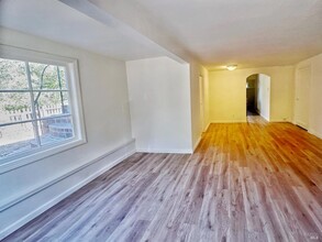 250 Edgewood Ave, Unit B in Mill Valley, CA - Building Photo - Building Photo