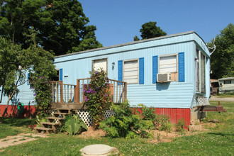 Marshall's Terrace Mobile Home Park in Shelbyville, KY - Building Photo - Building Photo