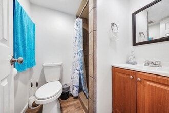 8041 Howard Dr, Unit 1 in Houston, TX - Building Photo - Building Photo