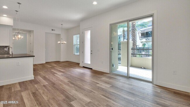 6565 E Thomas Rd in Scottsdale, AZ - Building Photo - Building Photo