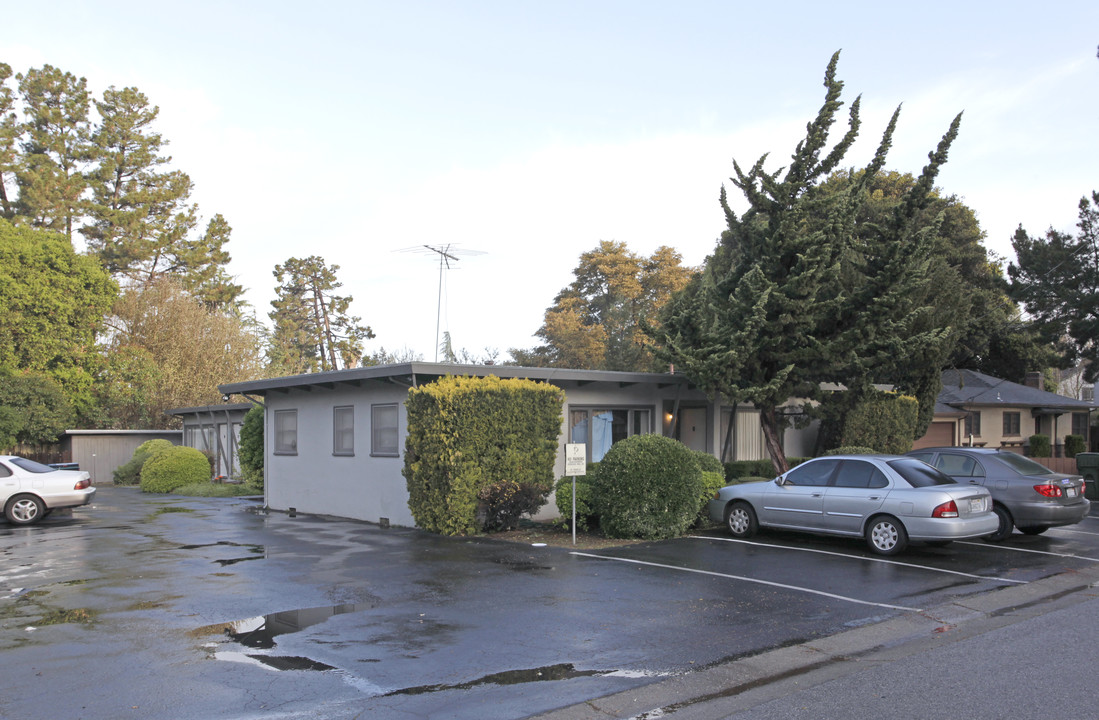 1965 Euclid Ave in Menlo Park, CA - Building Photo