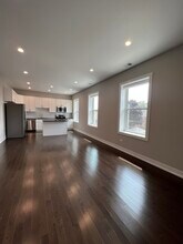4927 N Claremont Ave in Chicago, IL - Building Photo - Building Photo
