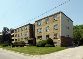 Cap Ross Apartments in Toronto, ON - Building Photo