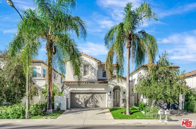 24819 Cll Cedro in Calabasas, CA - Building Photo - Building Photo