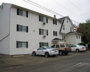 735 Woodtick Rd in Waterbury, CT - Building Photo