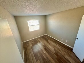 Southview in El Paso, TX - Building Photo - Building Photo