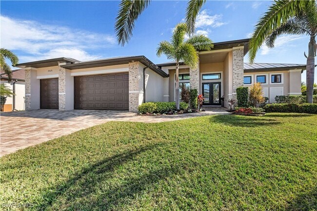 property at 2525 SW 27th Pl