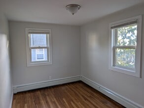 94 North St, Unit 1 in Somerville, MA - Foto de edificio - Building Photo