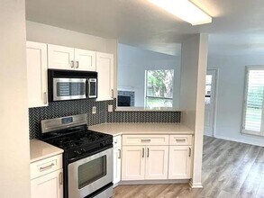 4410 Sojourner St in Austin, TX - Building Photo - Building Photo