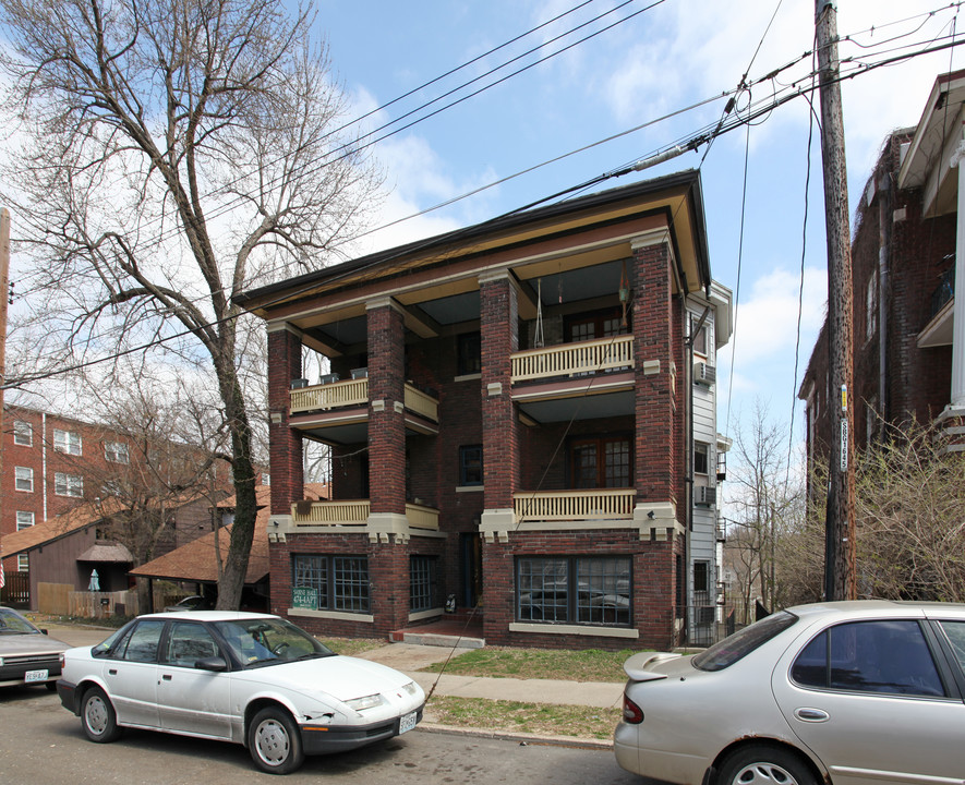 Sabine Hall in Kansas City, MO - Building Photo