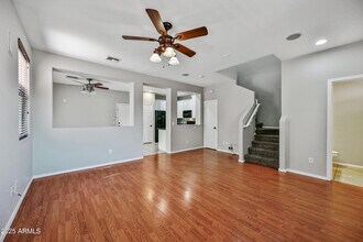 7104 S 7th Ln in Phoenix, AZ - Building Photo - Building Photo