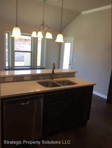1739 Lexington Ct photo'