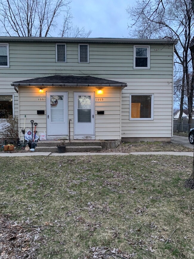 property at 1001 Elizabeth St