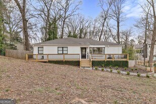1744 N Druid Hills Rd NE in Atlanta, GA - Building Photo