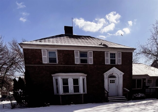 property at 560 Front St