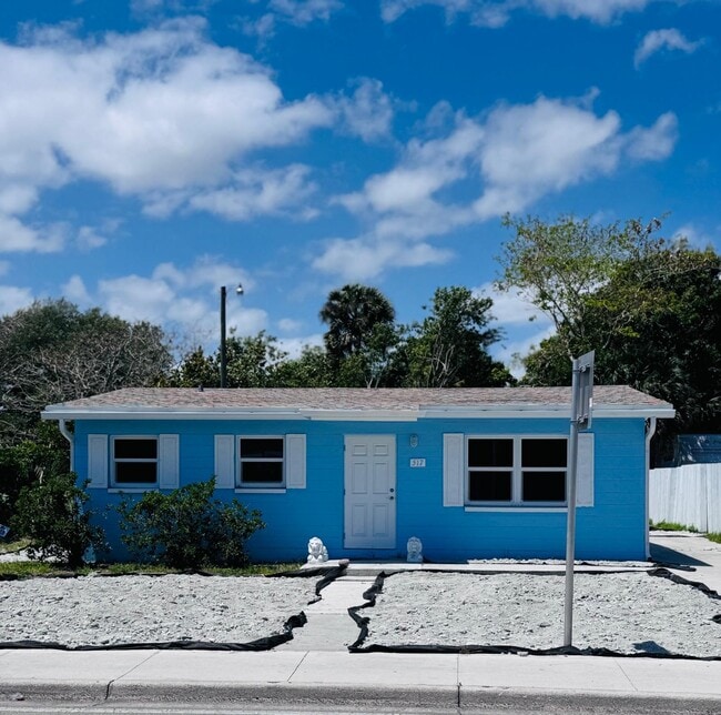 property at 517 N 25th St