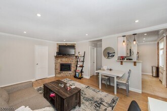 378 Claremont Ave in Montclair, NJ - Building Photo - Building Photo