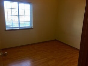 8610 295th St S in Roy, WA - Building Photo - Building Photo