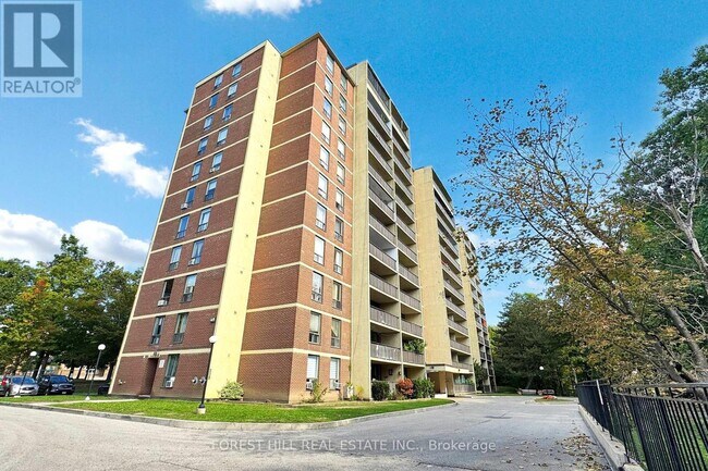 15 London Green Ct in Toronto, ON - Building Photo - Building Photo