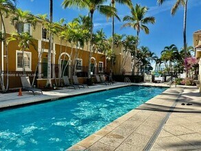 2841 NE 185th St, Unit 513 in Aventura, FL - Building Photo - Building Photo