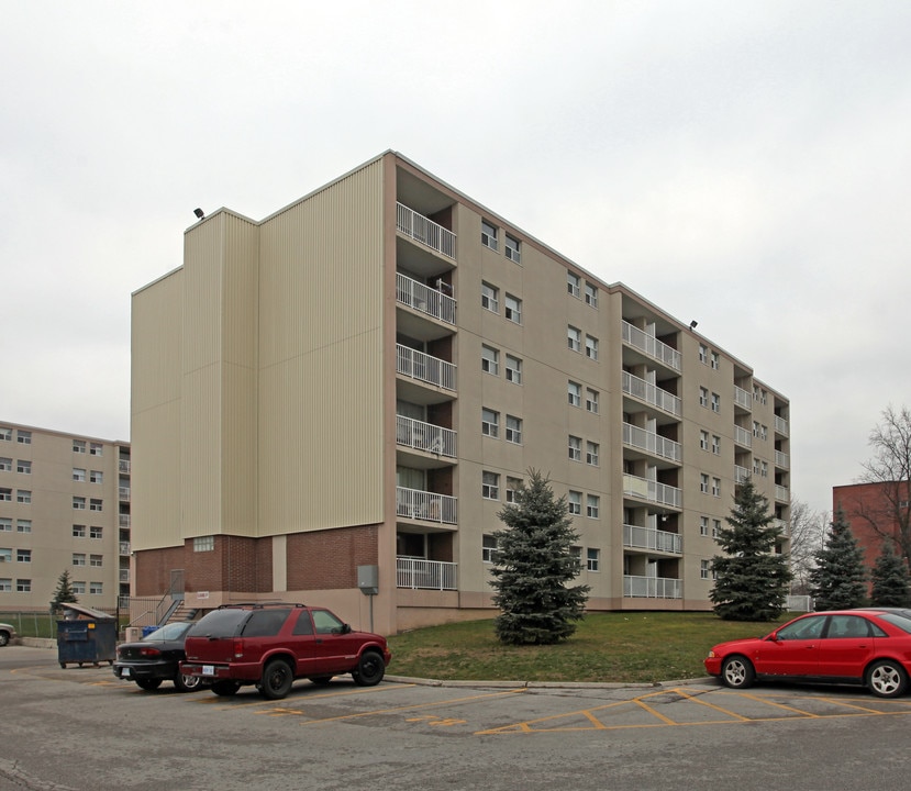 Katlena's Palace in Oshawa, ON - Building Photo
