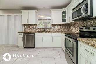 605 Crosby Dr in Altamonte Springs, FL - Building Photo - Building Photo