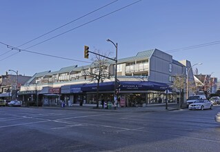 2475 Blenheim St in Vancouver, BC - Building Photo - Building Photo