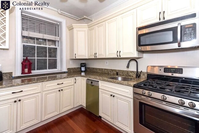 1253 Beacon St in Brookline, MA - Building Photo - Building Photo