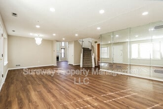 1 Elkington Dr in Mount Laurel, NJ - Building Photo - Building Photo