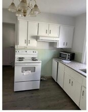 8 Harrison Ave in Endicott, NY - Building Photo - Building Photo