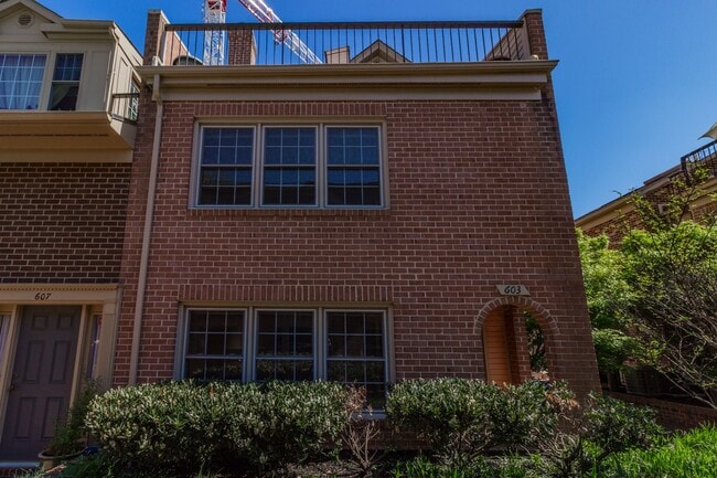 603 N Tazewell St in Arlington, VA - Building Photo - Building Photo