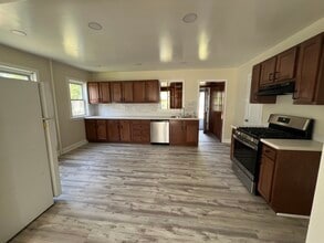 20 McKinley Ter in Westfield, MA - Building Photo - Building Photo