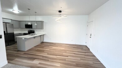13062 S Keegan Dr in Herriman, UT - Building Photo - Building Photo