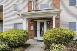 8515 Island Pines Pl, Unit 7 in Maineville, OH - Building Photo - Building Photo