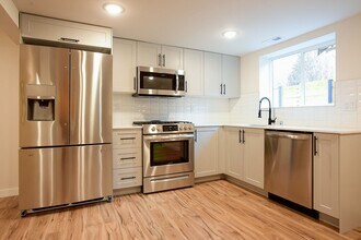 8307 13th Ave NW in Seattle, WA - Building Photo - Building Photo