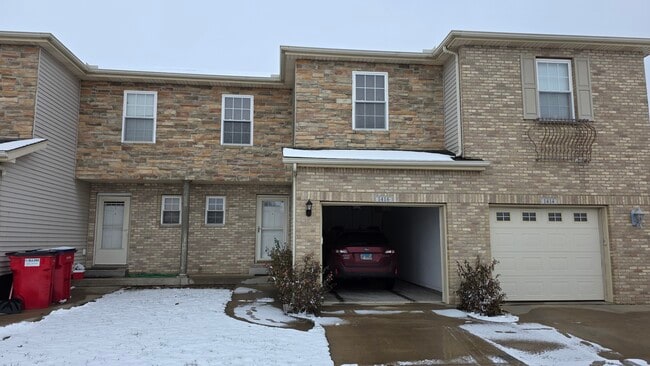 1416 Myrtle Beach Ave in Champaign, IL - Building Photo - Building Photo