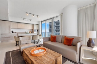 4111 S Ocean Dr in Hollywood, FL - Building Photo - Building Photo