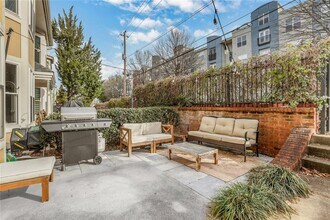 375 Highland Ave NE in Atlanta, GA - Building Photo - Building Photo