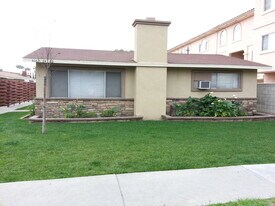 3662-3666 Howard Ave in Los Alamitos, CA - Building Photo