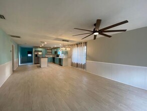 1245 Mardrake Rd in Daytona Beach, FL - Building Photo - Building Photo