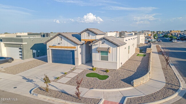 13820 Paseo de Loma Ct