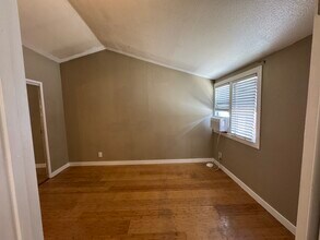701 W Doran St, Unit 703A in Glendale, CA - Foto de edificio - Building Photo