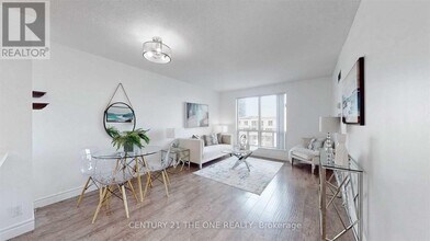 1-501 Lee Centre Dr in Toronto, ON - Building Photo - Building Photo