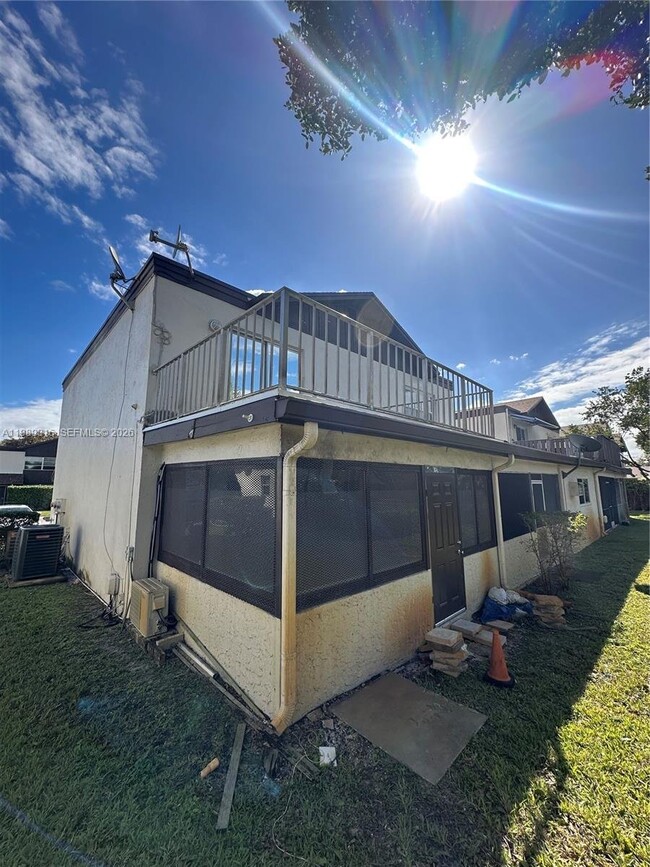 3201 NW 4th Terrace in Pompano Beach, FL - Building Photo - Building Photo