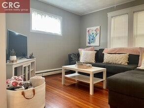 60 Hamilton St, Unit 1 in Medford, MA - Building Photo - Building Photo