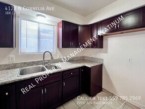 4122 N Cornelia Ave in Fresno, CA - Foto de edificio - Building Photo