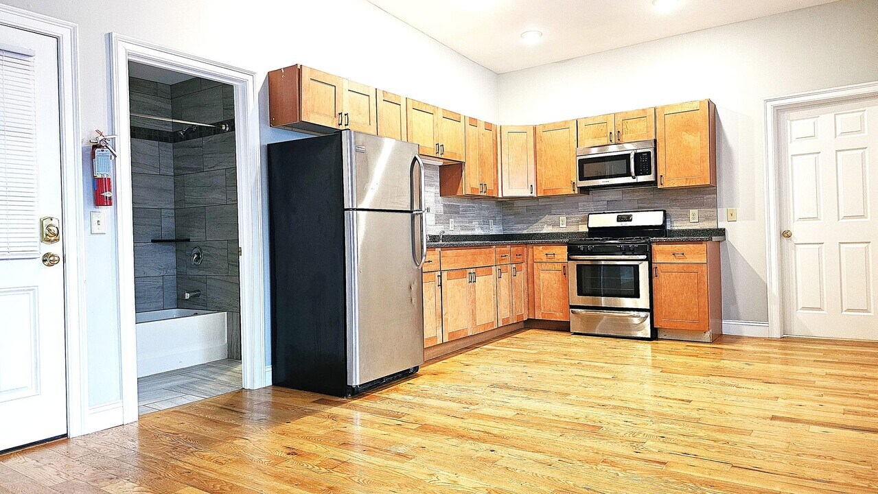 85 Park St in Burlington, VT - Building Photo