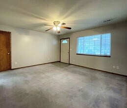 2125 N Minneapolis Ave in Wichita, KS - Building Photo - Building Photo