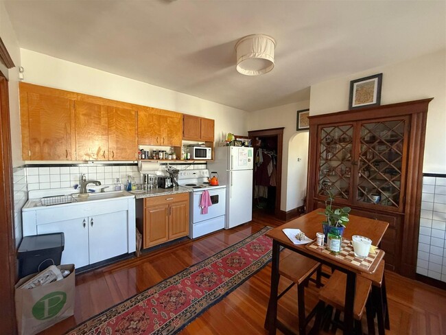 112 Summer St, Unit 1